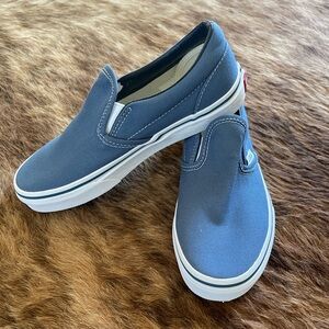 Kids' classic light blue slip on canvas Vans